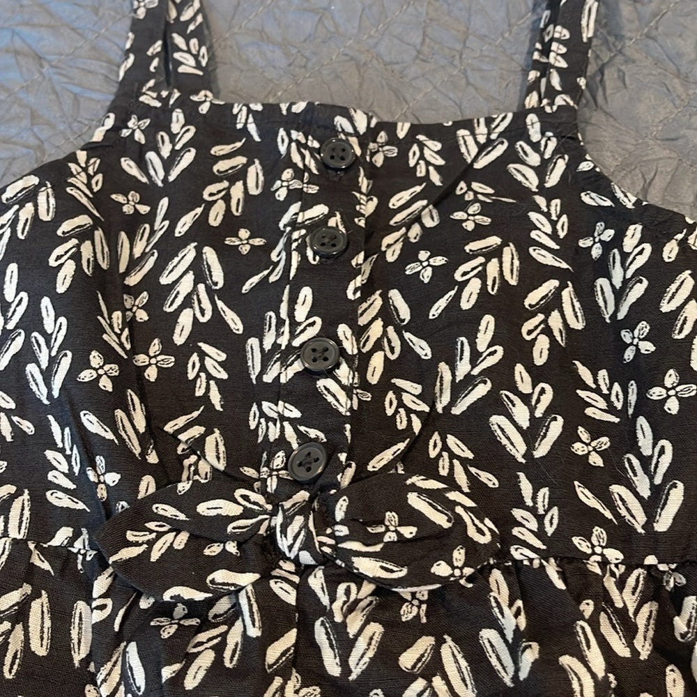 NWOT toddler girls’ romper 2T - Picture 2 of 4